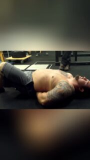 This is not just a “core exercise.”
When Dr. McGill first coached me on the curl-up, the goal wasn’t reps, burn, or fatigue. It was stiffness. Position. Control. No cheating. No spinal motion. Just building a rock-solid home base.
Then he layered in something most people completely miss: neural training.
By adding a small, controlled pulse through the shoulder and hip, you wake up explosiveness without leaking force through the spine. The core stays locked. All the movement happens where it’s supposed to. That’s how you turn core stability into real-world power.
People downplay this stuff because it doesn’t look flashy. But this is what transfers to sport, lifting, and performance under load. Stiff where you need it. Explosive where you’re allowed to be.
To watch the full video, click the link below or the link on my story!
https://youtu.be/sPxbYHh3caQ?si=TQelu4ABshCTnlQq
#mcgillmethod #coretraining #spinehealth #powerlifting #athleticperformance