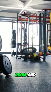 Jett had to navigate 10 straight weeks of competition, weekly bench meets, districts, regionals, state, and then turn around and peak for USA Powerlifting Nationals.
The goal was not to max out every week. It was to build strength, manage fatigue, stay healthy, and know when to push and when to hold back.
In Part 3 of the Jett Jackson series, I break down exactly how we structured his training, controlled the workload, and transitioned him from a brutal competition schedule into a six-week peak for Nationals.
To watch the full video, click the link below, the link in bio, or the link on my story!
https://www.powerrackstrength.com/jett-jackson-part-3-surviving-10-weeks-of-competition-and-peaking-for-nationals/
#Powerlifting #StrengthTraining #MeetPrep #BrianCarroll #PowerRackStrength