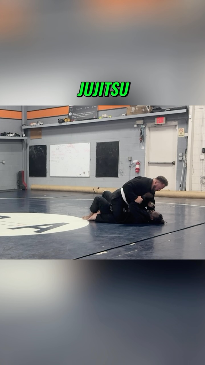 I’ve spent most of my life training to be strong and explosive, but jiu-jitsu has challenged me in a completely different way.
Training with Daniel Holmes has forced me to improve my technique, positioning, conditioning, and ability to stay calm instead of trying to muscle through every situation. That challenge is exactly why I’ve enjoyed it so much.
I want to keep sharpening these skills, stay athletic, and eventually test myself in competition.
If you would like to watch the full video, please click the link below, the link on my Instagram story, or the link on my LinkTree located in my bio!
https://www.powerrackstrength.com/why-i-finally-started-jiu-jitsu-strength-technique-and-learning-to-be-a-beginner-again/
#JiuJitsu #Grappling #Wrestling #StrengthTraining #PowerRackStrength